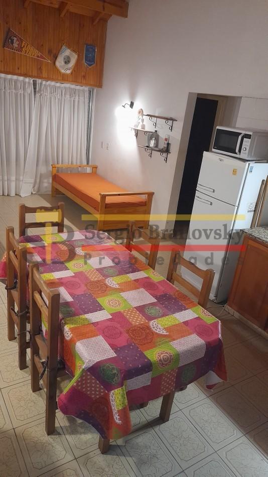 Foto de ALQUILER ANUAL- CASA DE 3 AMBIENTES ZONA SUR DE VILLA GESELL, imagen 4