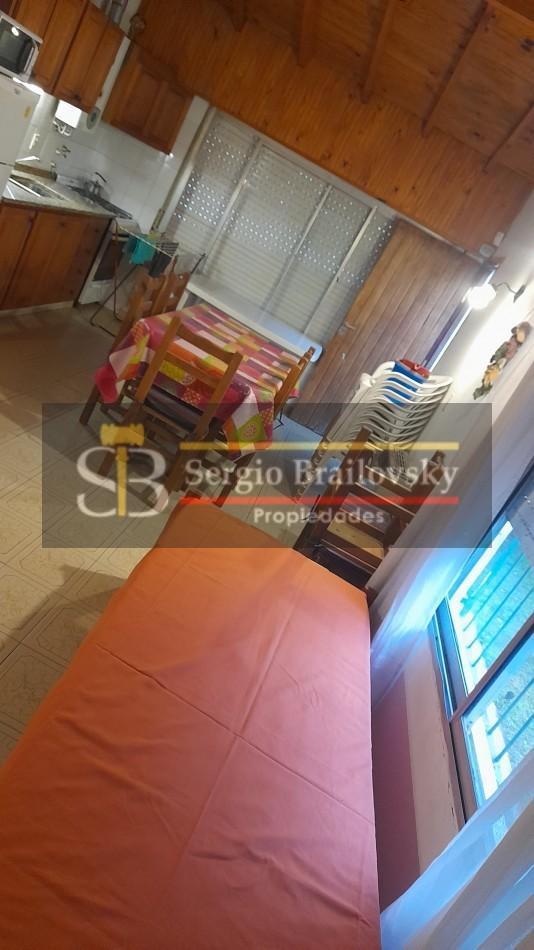 ALQUILER ANUAL- CASA DE 3 AMBIENTES MAS DEPARTAMENTO DE 1AMBIENTE EN ZONA SUR DE VILLA GESELL