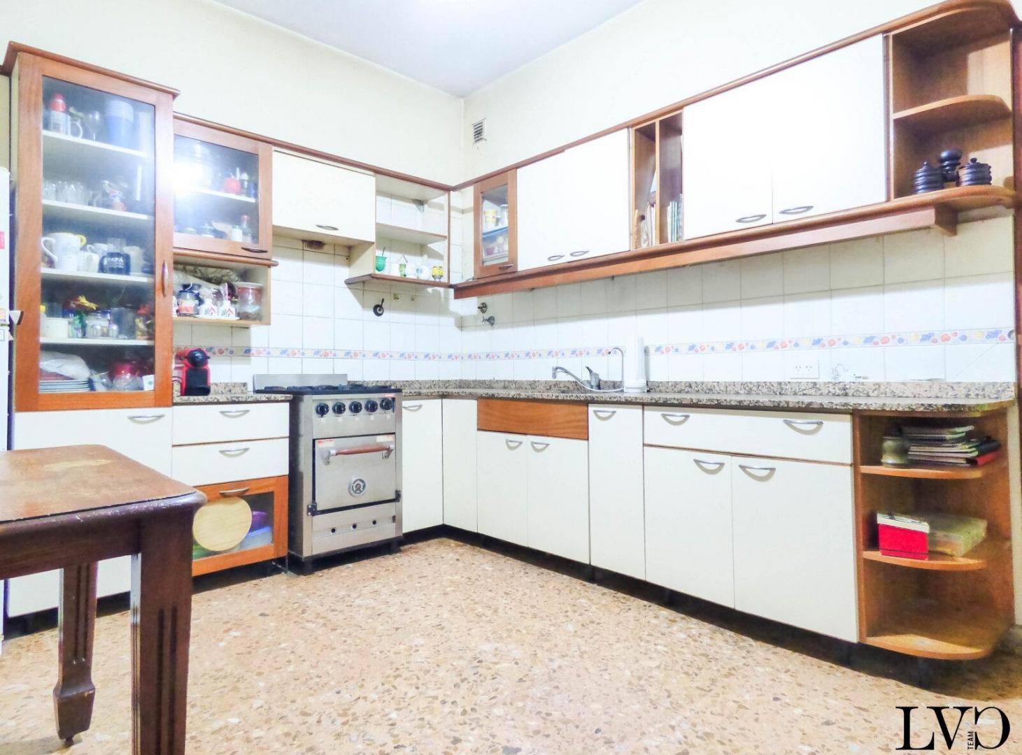 Foto de VENTA DE CASA, 4 AMBIENTES EN VILLA ORTÚZAR, imagen 2