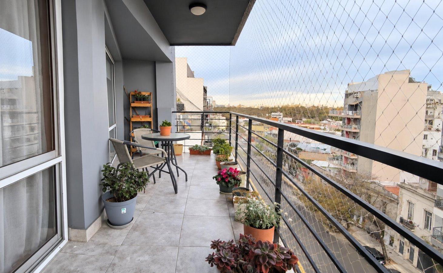 Foto de Venta 2 ambientes en piso alto con balcón aterrazado y vista abierta, imagen 1