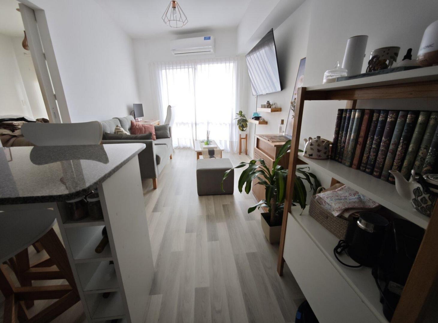 Foto de Venta 2 ambientes en piso alto con balcón aterrazado y vista abierta, imagen 4