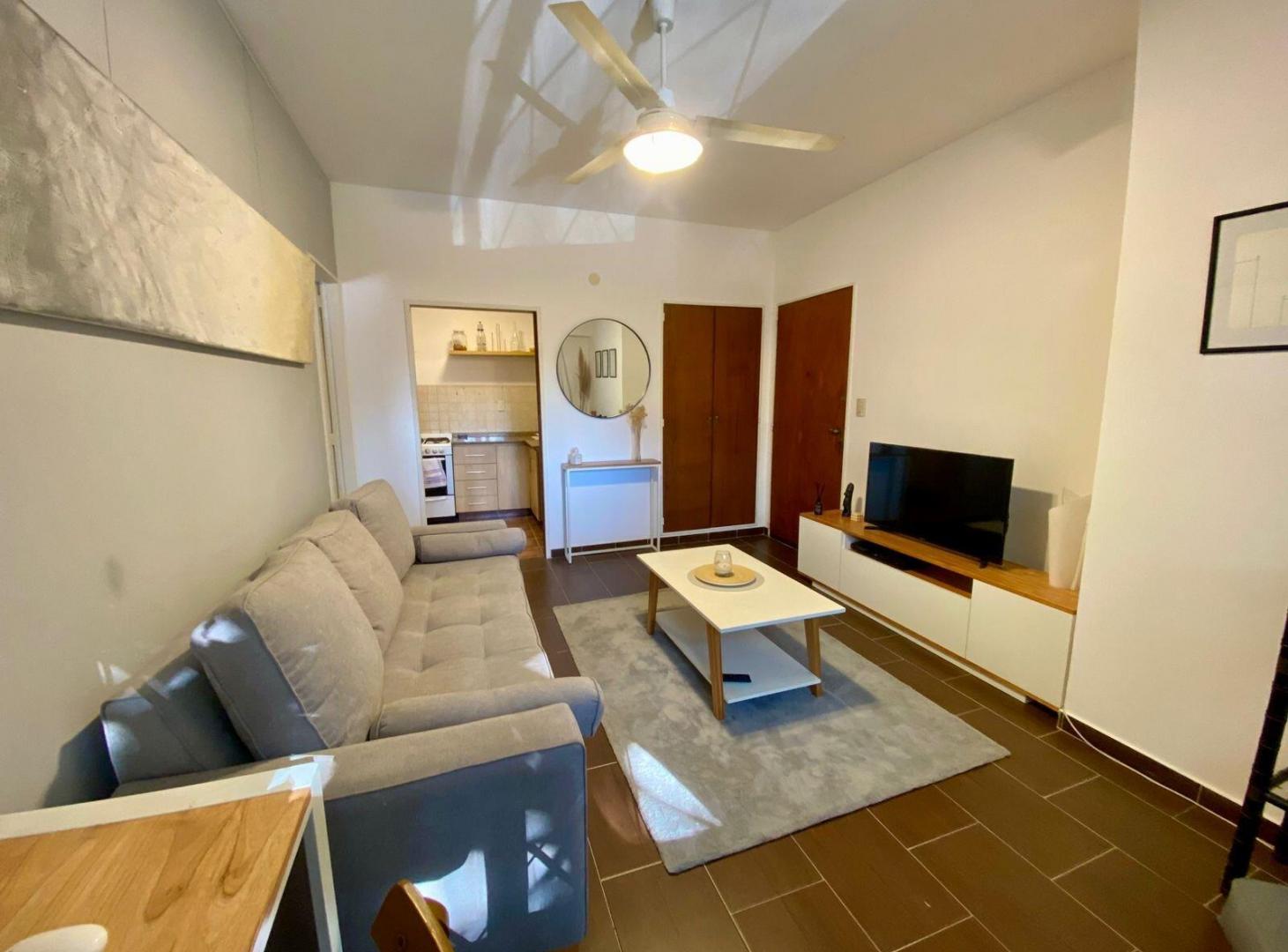 Foto de Alquiler departamento 2amb en Velez Sarfield, CABA, imagen 2