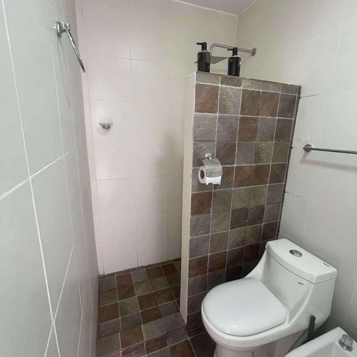 Venta - Hostel/casa - Guaymallén (2 Cuadras de La Terminal) 5