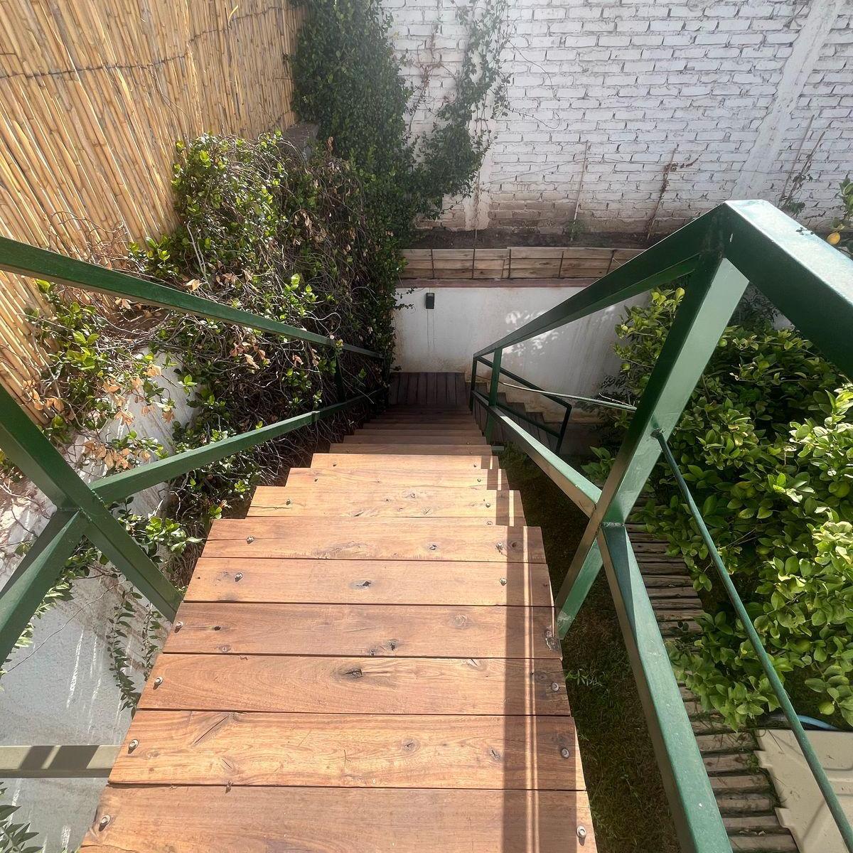 Venta - Hostel/casa - Guaymallén (2 Cuadras de La Terminal) 2