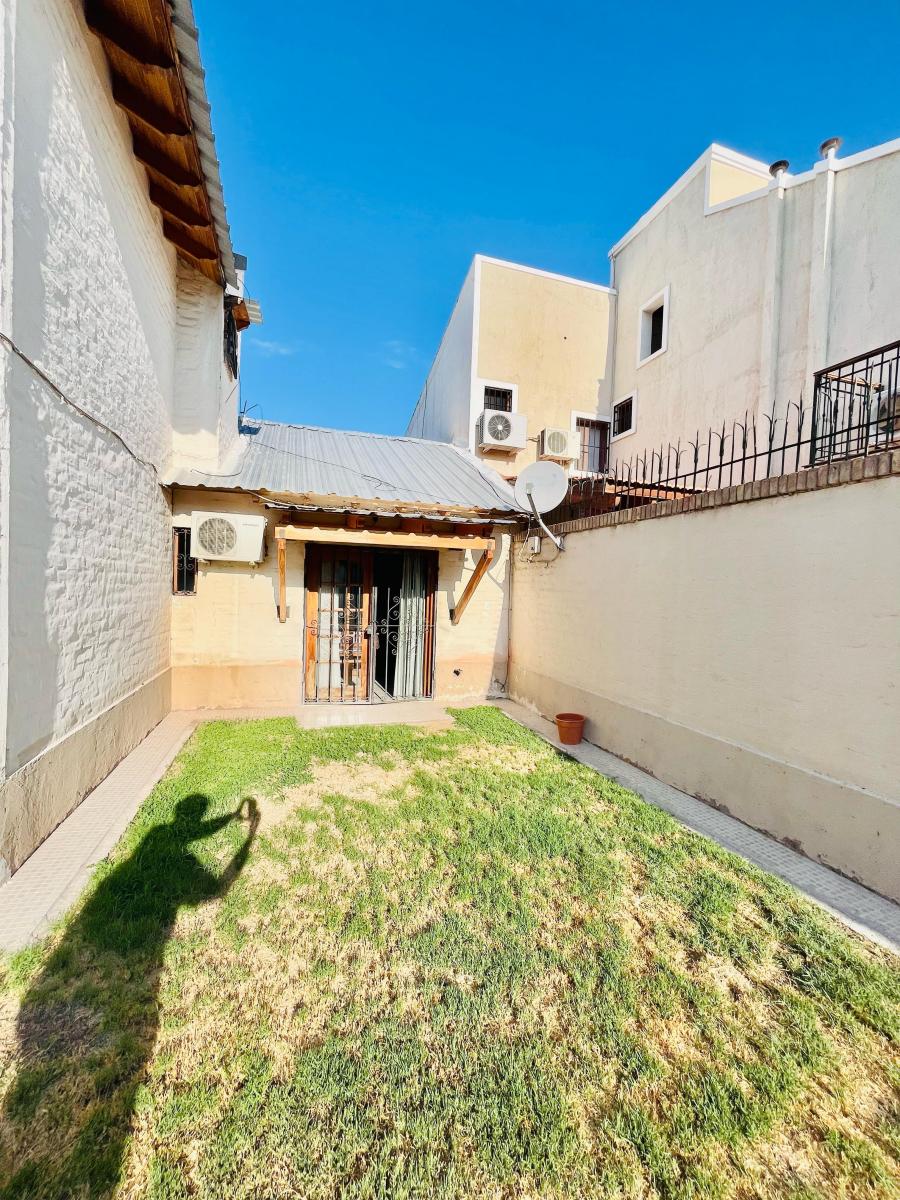Venta - Casa - Alto Dorrego (Frente Al Bulevar) 2