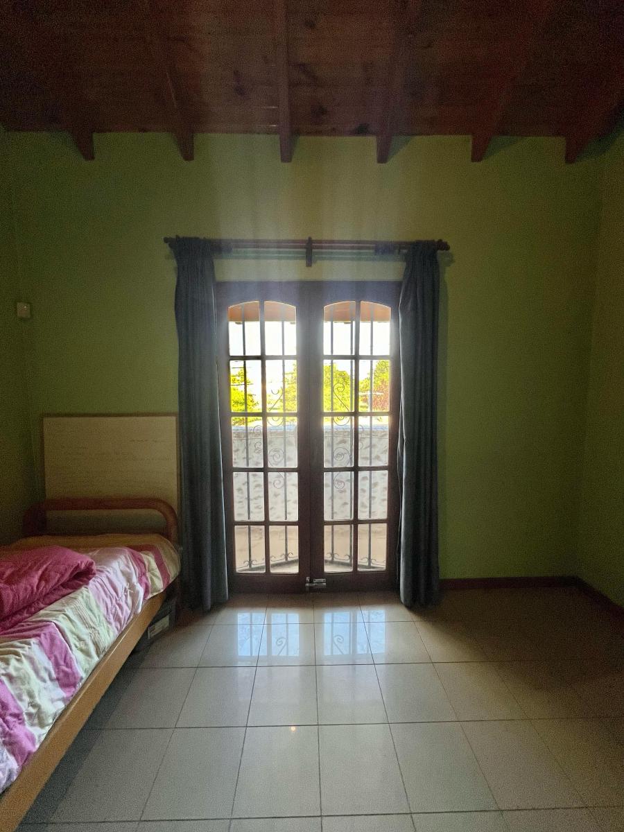 Venta - Casa - Alto Dorrego (Frente Al Bulevar) 5