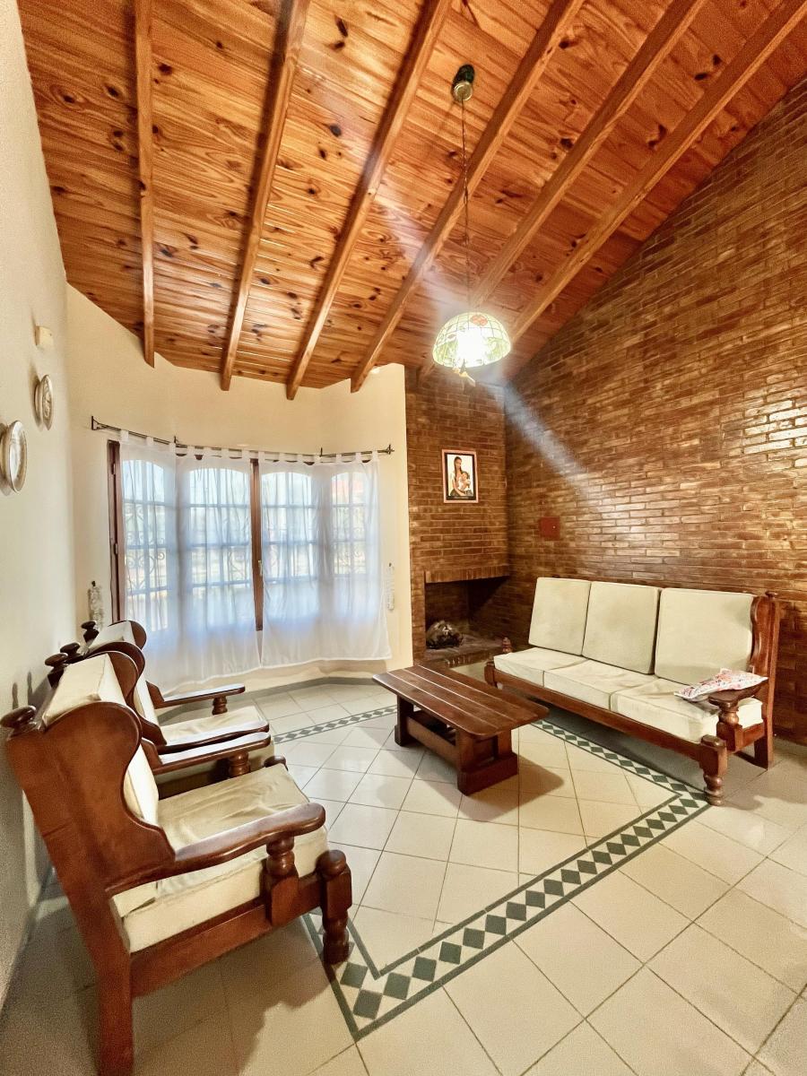 Venta - Casa - Alto Dorrego (Frente Al Bulevar) 1