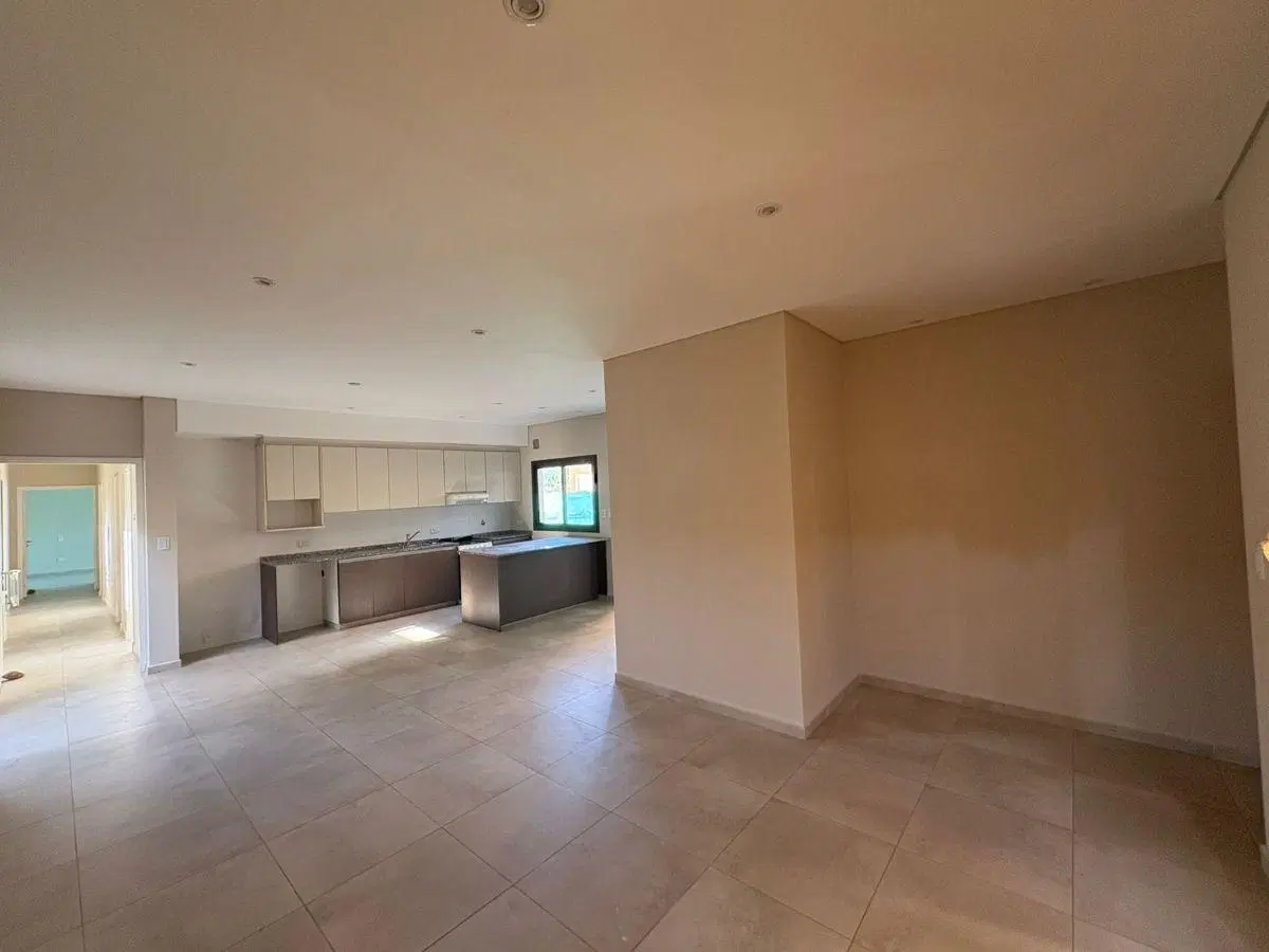 Alquiler - Casa (3 dormitorios/ 3 baños/ cochera 2) - Pinares de Furlotti/ Maipu 3