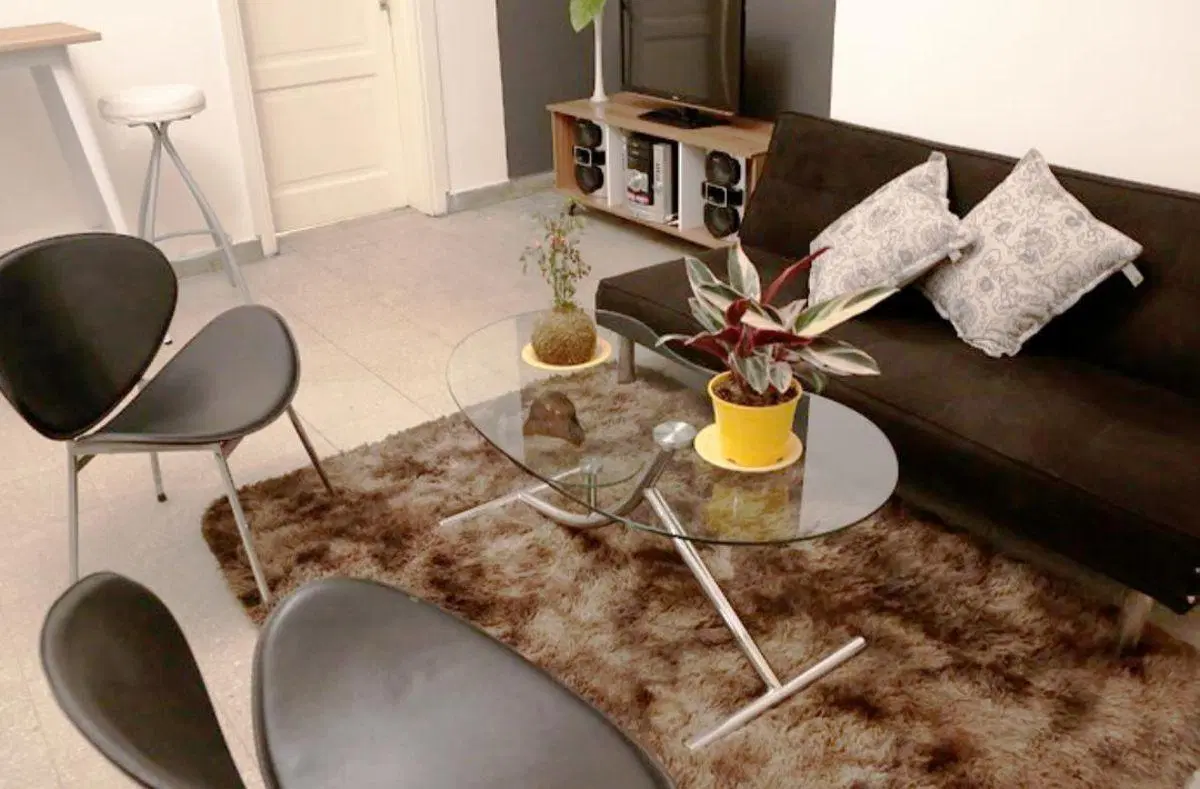 Alquiler - Departamento/Oficina/Amoblado - Ciudad de Mendoza/ Calle Morón 2