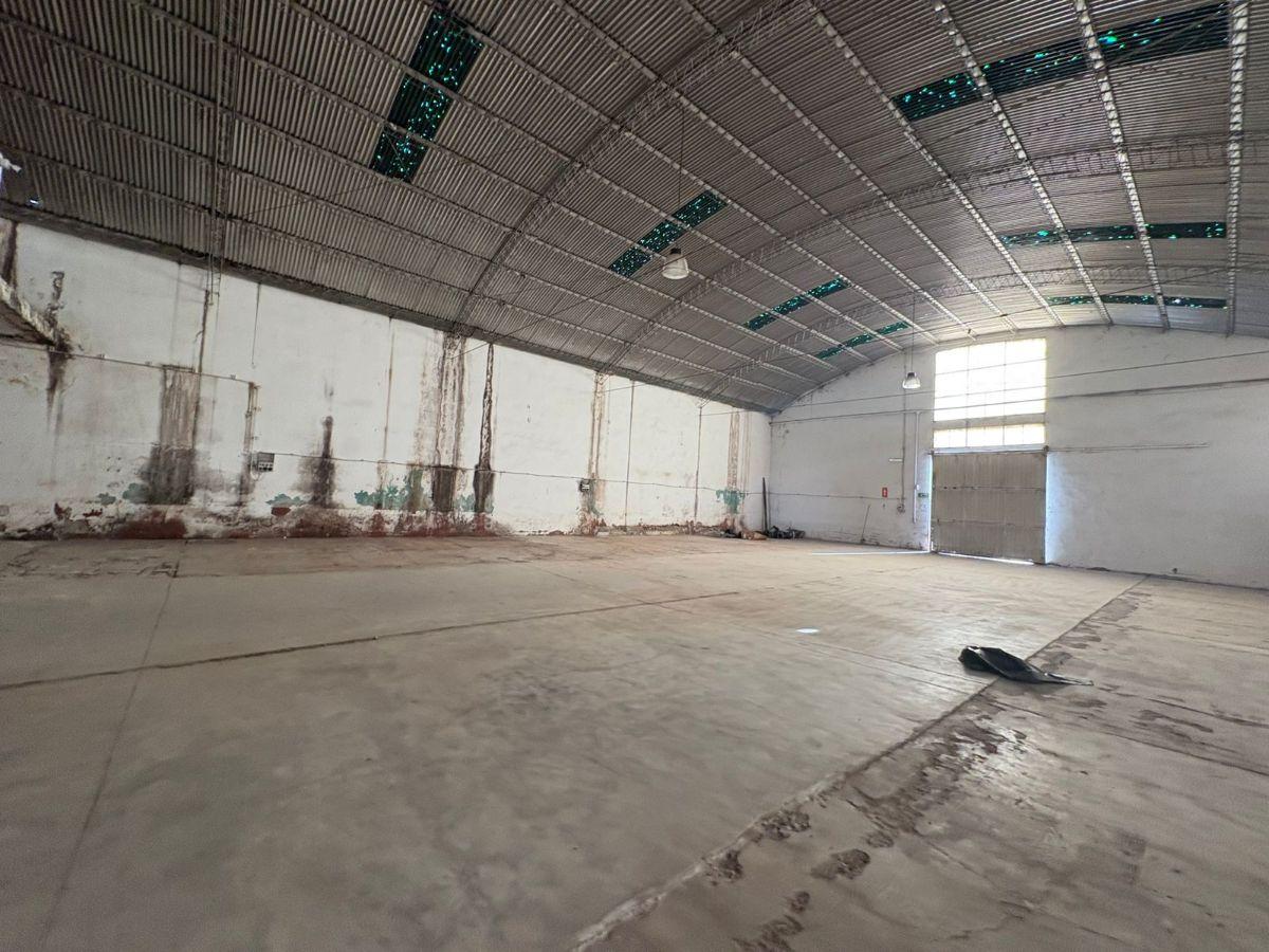 Foto de Alquiler - Galpón (600m2) - Maipú, imagen 2