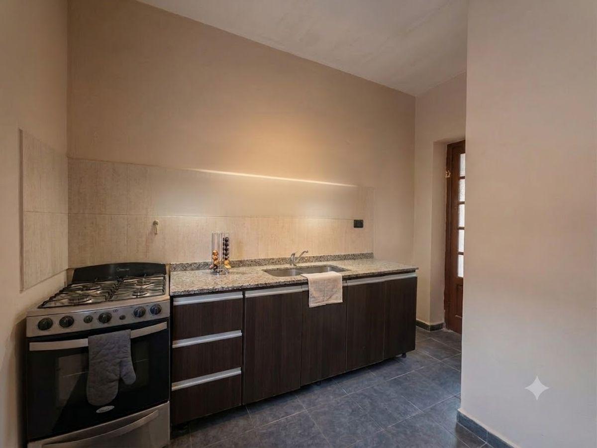 Foto de Casa - alquiler (Cuatro Dormitorios) - Cuarta Sección opción de local, imagen 4