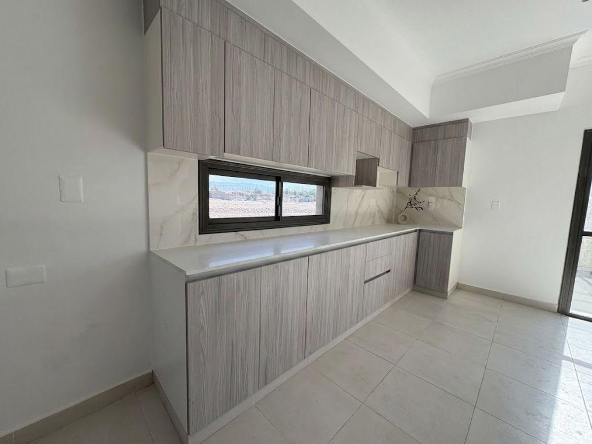 Foto de Venta Casa a Estrenar de 2 Dormitorios/Cochera y Churrasquera en Barrio, imagen 4
