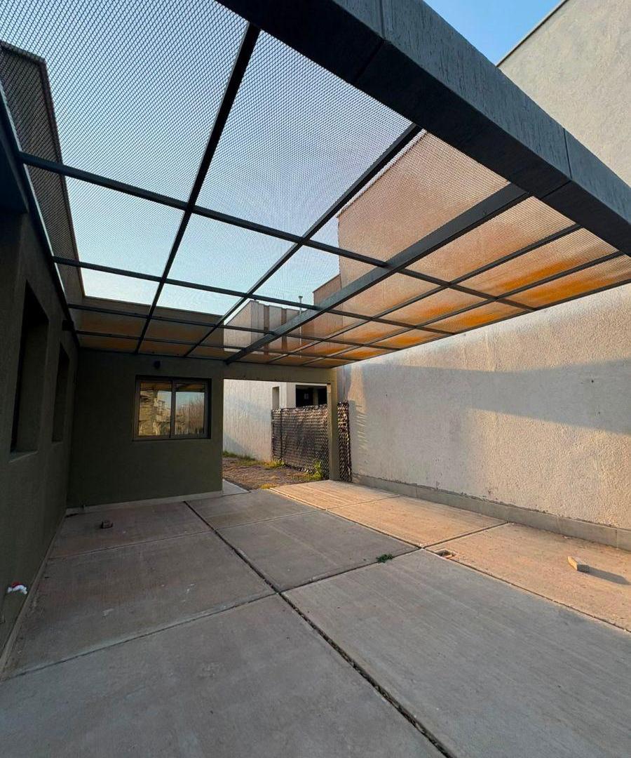 Foto de Casa en Alquiler en Olivos del Torreón | 3 Dormitorios | 3 Baños |, imagen 2