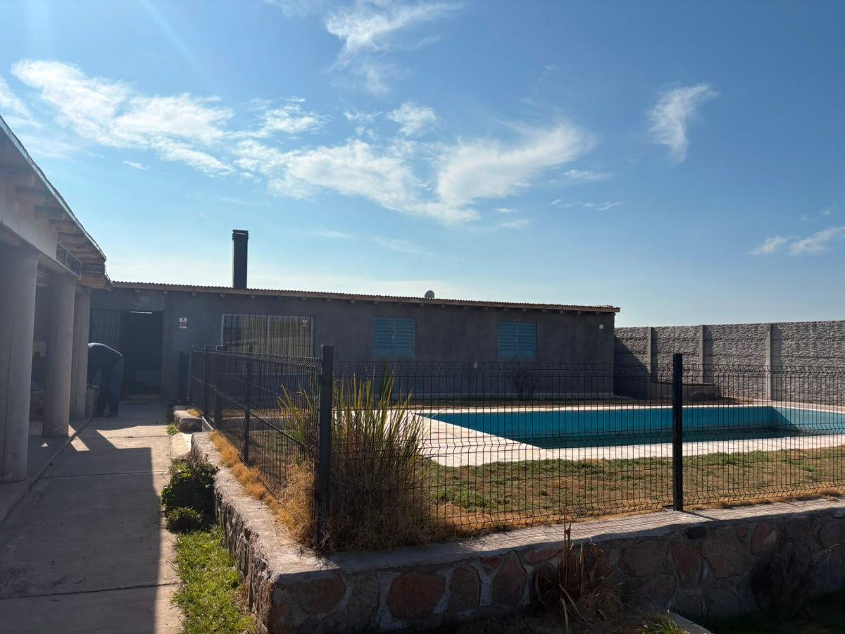 Foto de Casa en venta en Vistalba | 1.000 m² | Pileta, quincho y jardín, imagen 3