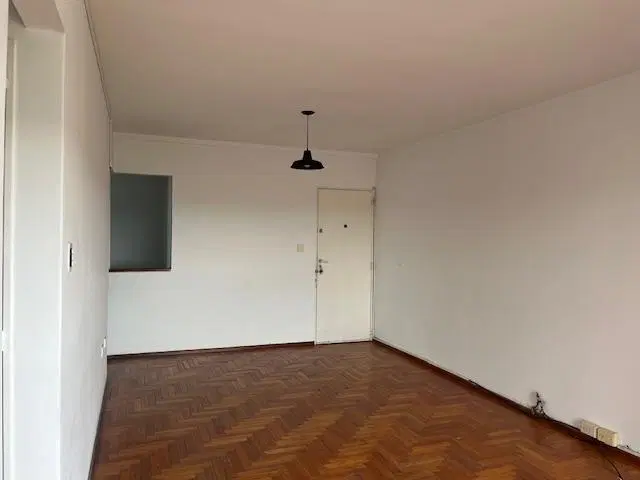 Departamento frente al BOSQUE. 3