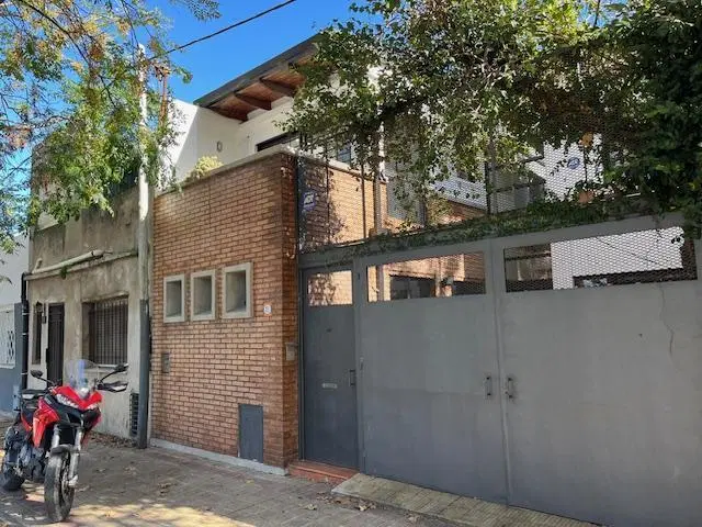 Casa sobre lote propio 1