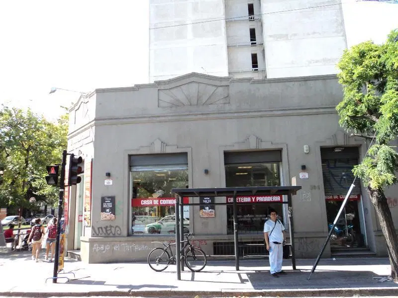 Local - La Plata 4
