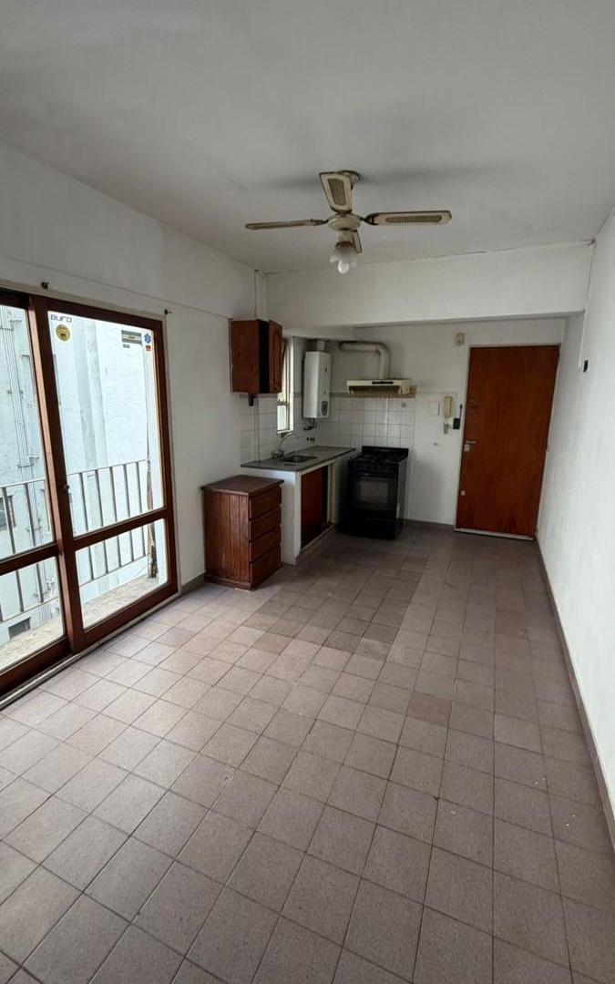 Departamento de 1 dormitorio en alquiler, cercano al bosque