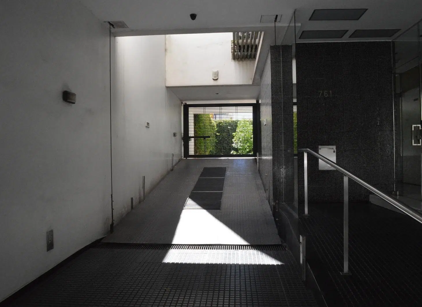 Departamento semipiso en alquiiler, excelente zona 5