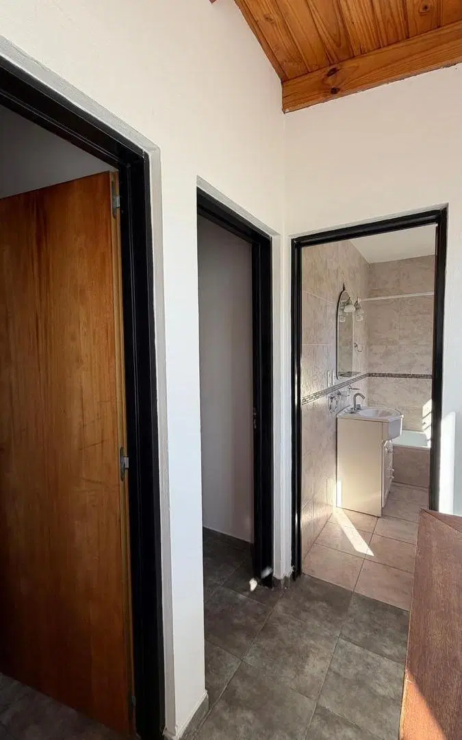 Duplex de dos dormitorios con cochera SIN EXPENSAS 1