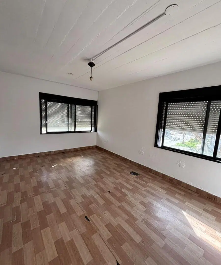 Triplex en alquiler, de dos dormitorios con cochera 4