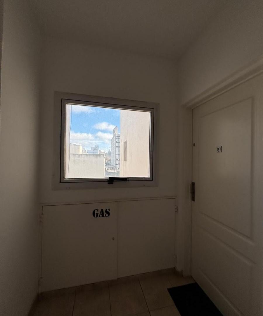 Foto de Departamento de 1 dormitorio con balcon, al contrafrente, imagen 3