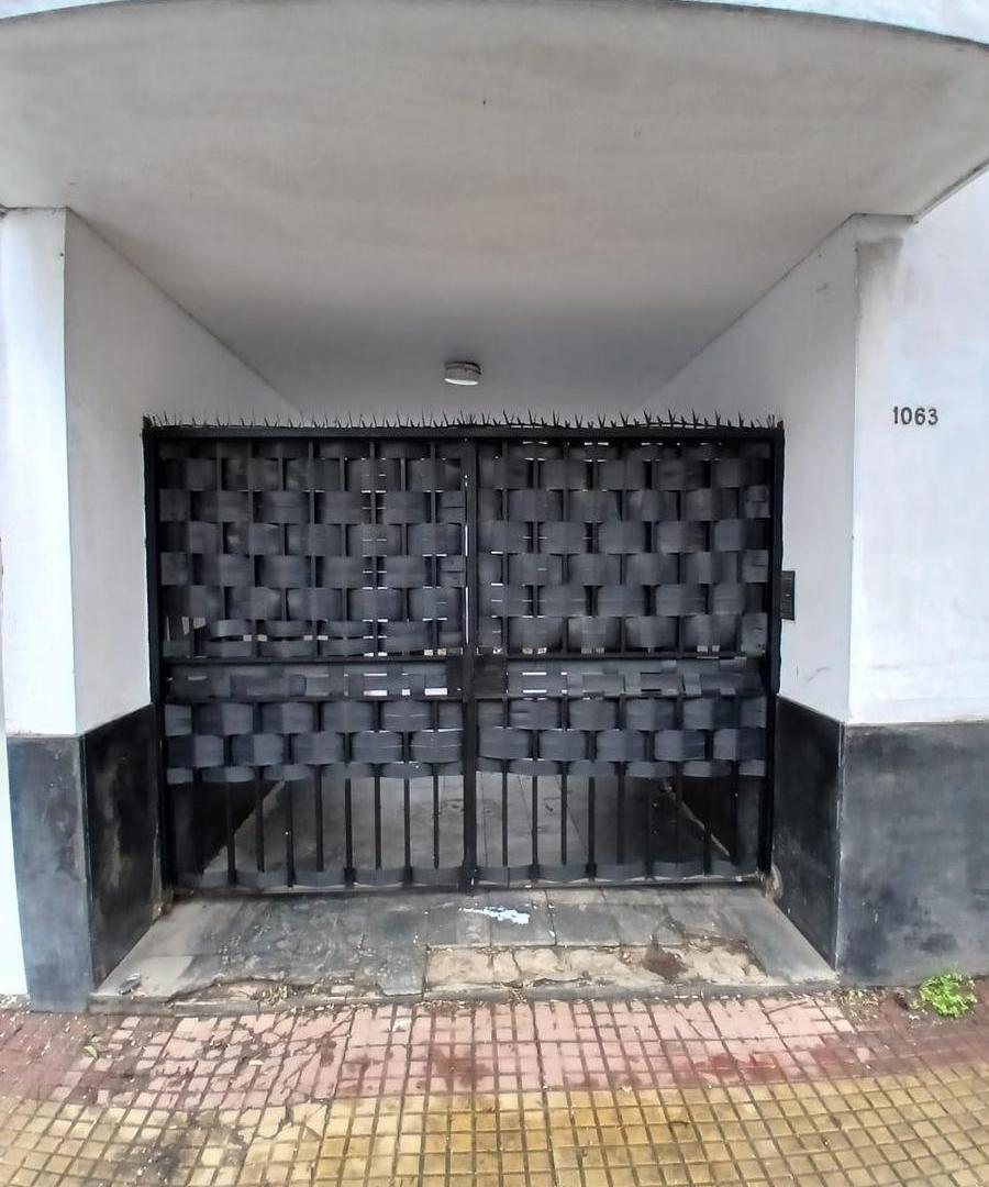 Foto de Departamento duplex, de dos dormitorios con cochera, imagen 2