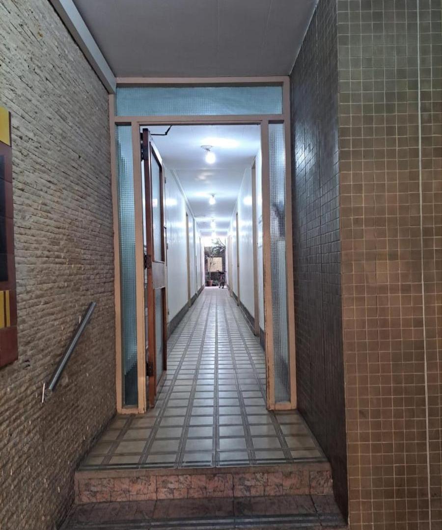 Foto de Departamento de 1 dormitorio en alquiler, con patio interno, imagen 1
