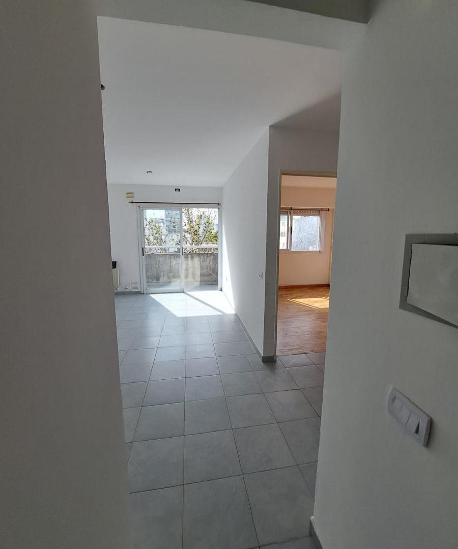 Foto de Departamento de 1 dormitorio con balcón, imagen 2