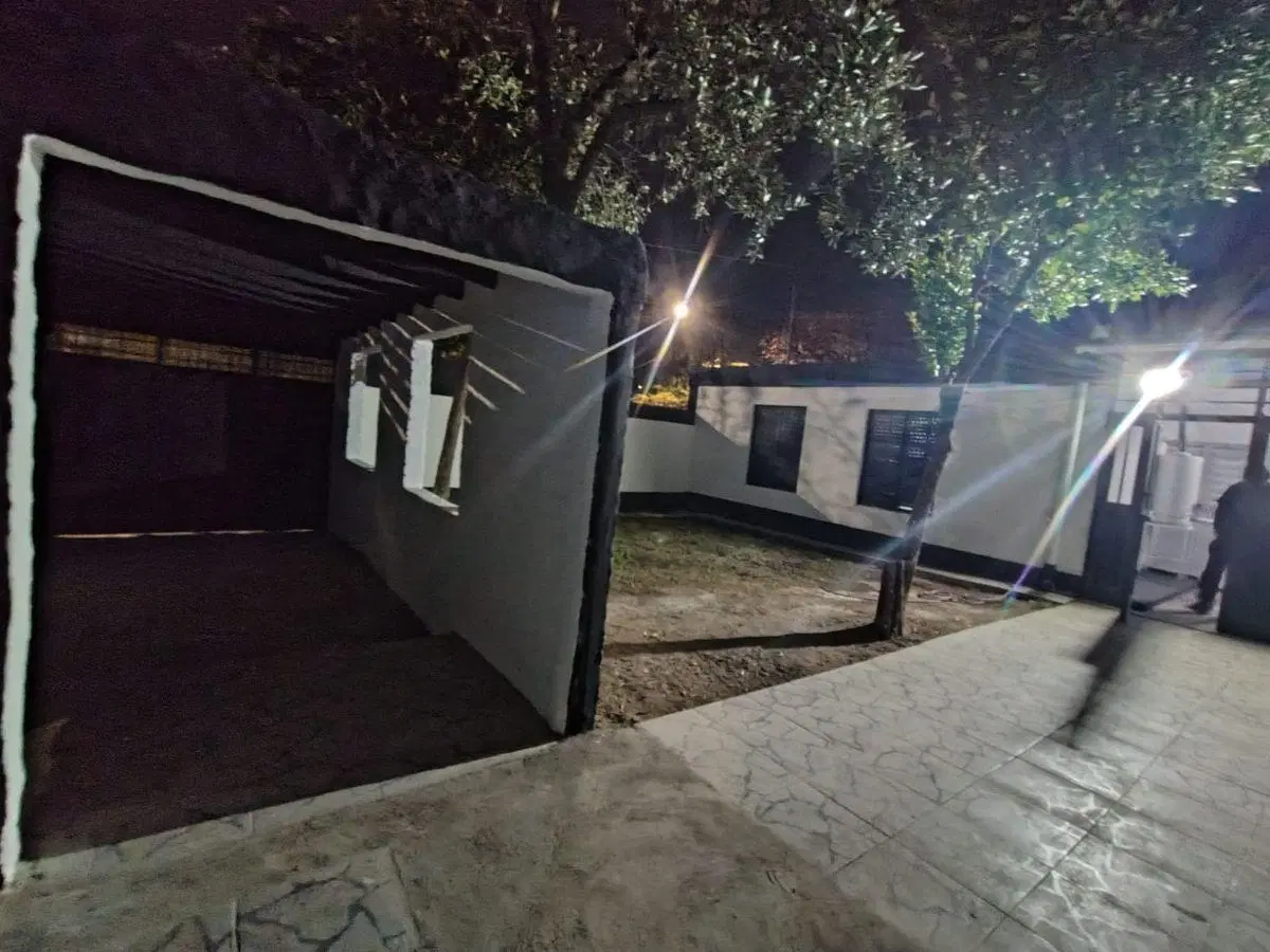 Casa de 4 dormitorios en alquiler en Las Tortugas y 2 cocheras 1