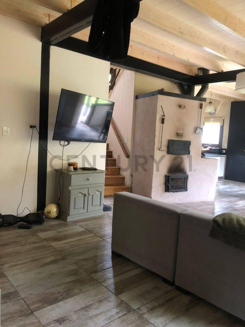 Casa en Venta Bariloche - Melipal Descripción: Propiedad Ubicada en El Barrio Melipal 1