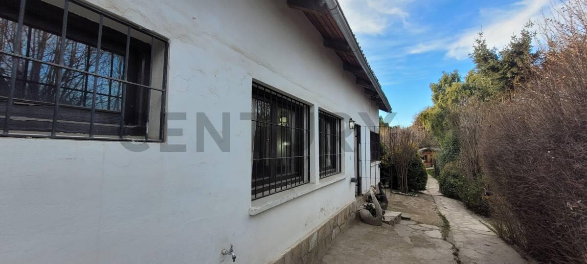 Foto de En venta propiedad multifuncional: Casa principal, quincho tipo, imagen 2