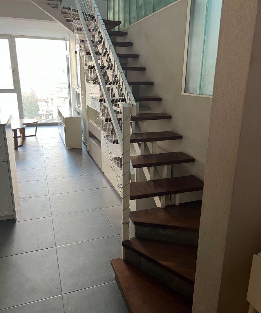 Dúplex de 3 ambientes con cochera fija y amenities premium en Las Cañitas