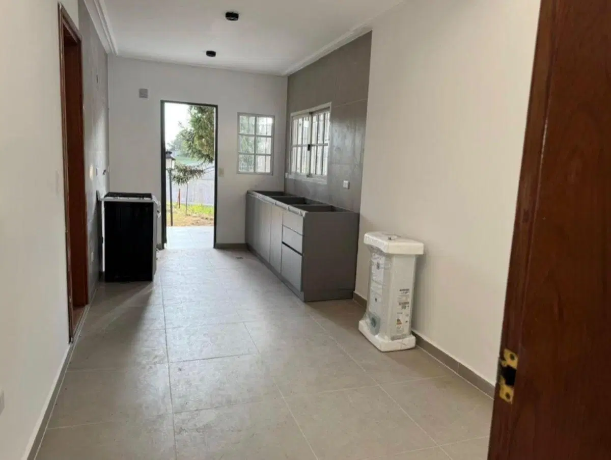 VENTA CASA CERRO DE LAS ROSAS RENOVADA 3 DORM 1