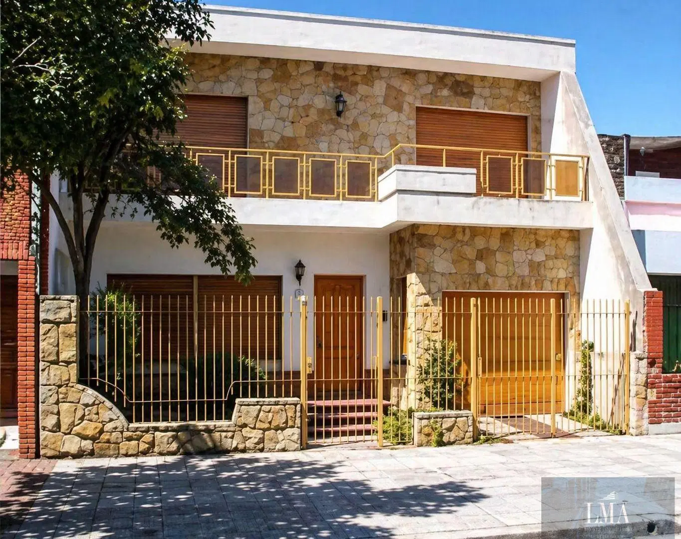 Casa en Villa Devoto lote propio, 3 dormitorios mas dependencia. A actualizar. 4