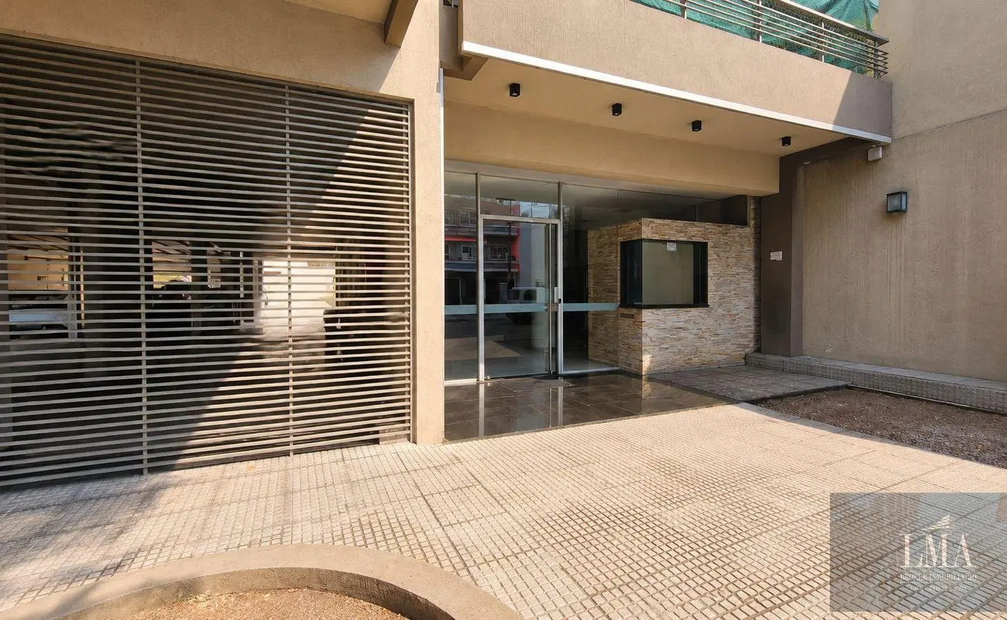 Venta Departamento mas cochera , Excelente zona Villa Del Parque 2
