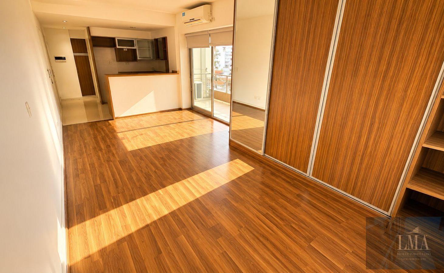 Foto de Venta Departamento mas cochera , Excelente zona Villa Del Parque, imagen 3