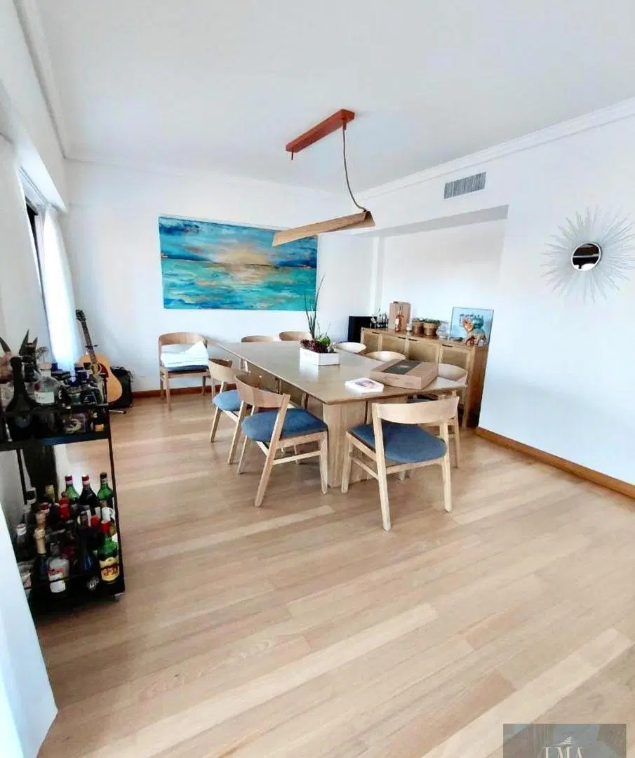 Venta excelente piso a metros de Plaza arenales, 5 Cocheras 2