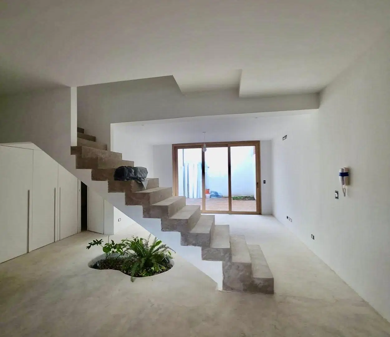 Venta Excelente a Estenar PH 3 amb/Patio. 2