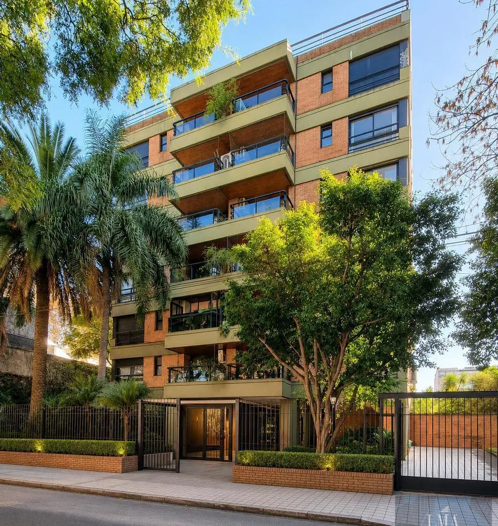 Venta Departamento dos ambientes con cochera/ pileta/ parrila y terraza en Belgrano 2