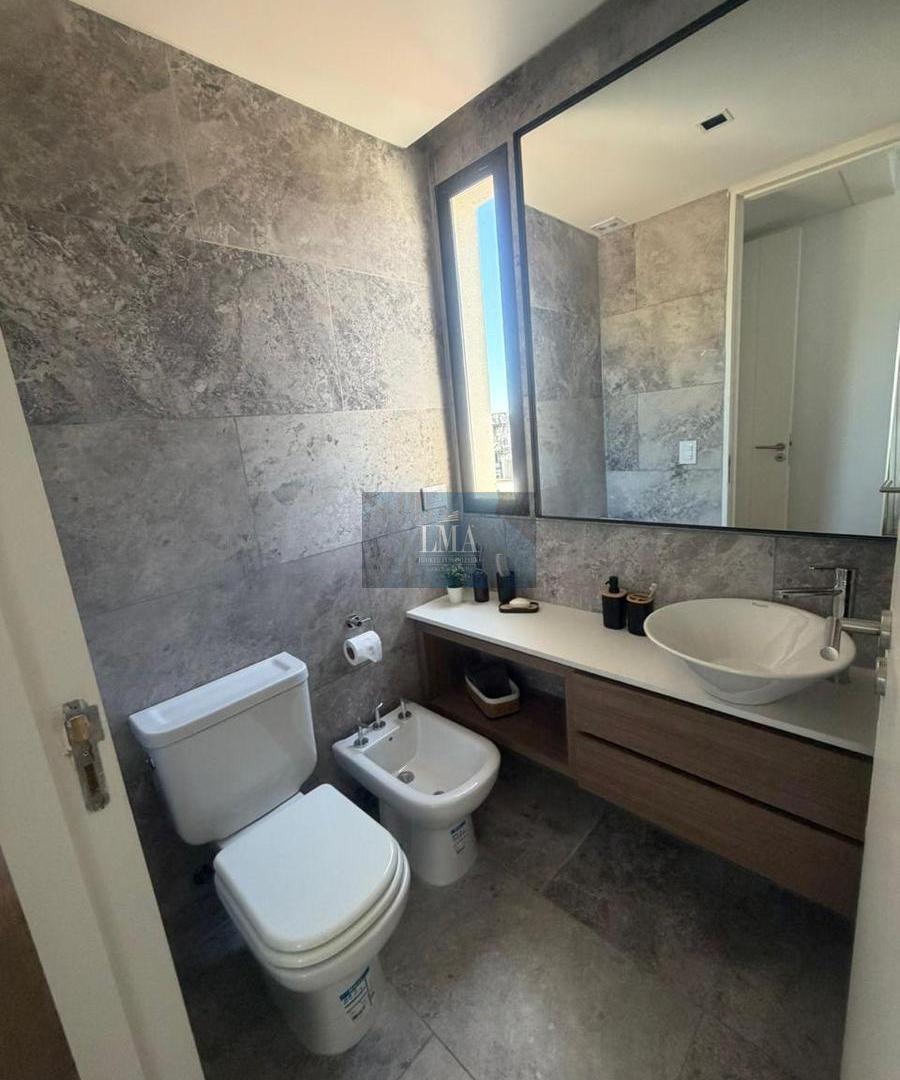 Foto de Venta Excelente Departamento 3 Amb- Villa Del Parque, imagen 2