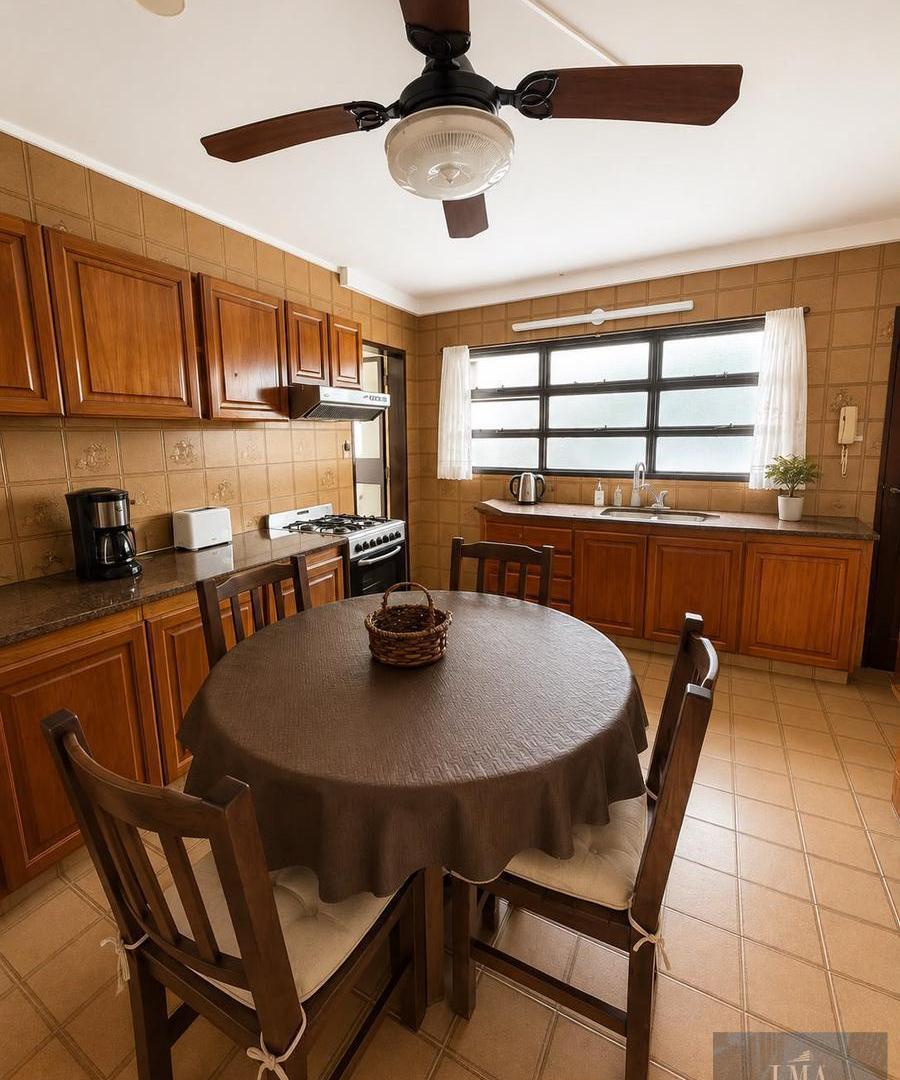 Foto de Venta Departamento 4 ambientes mas dependencia 2 cocheras y baulera, a, imagen 5