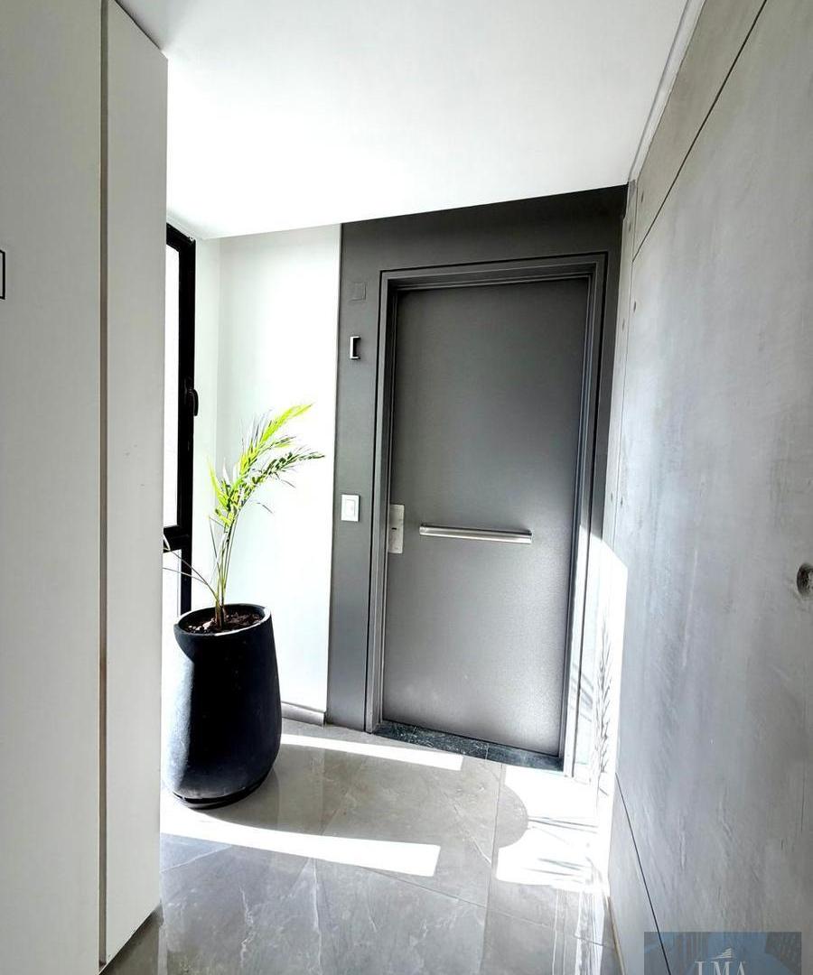 Foto de Venta Excelente Departamento 3 Amb- Villa Del Parque, imagen 1