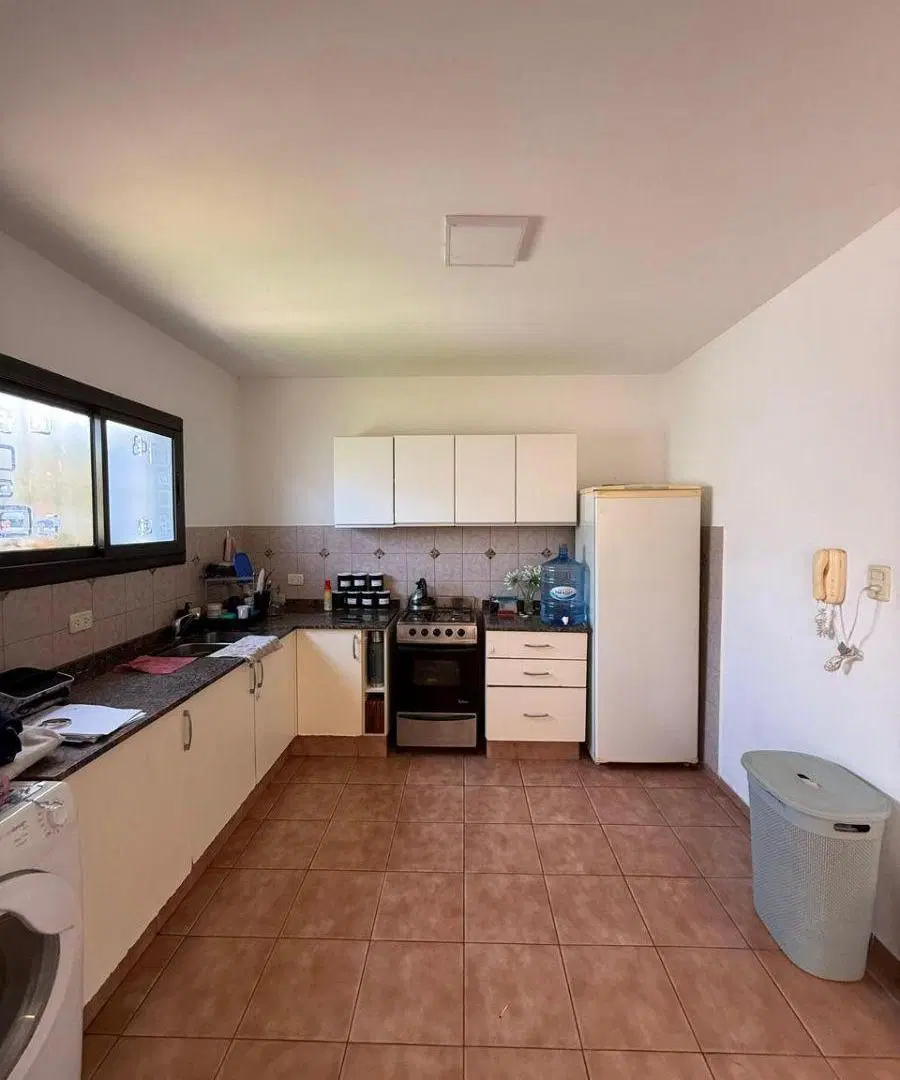 DUPLEX EN VENTA - OPORTUNIDAD - SAN SALVADOR - URITORCO - 3 DORMITORIOS 3
