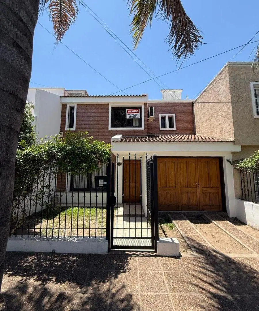 DUPLEX EN VENTA - OPORTUNIDAD - SAN SALVADOR - URITORCO - 3 DORMITORIOS 2