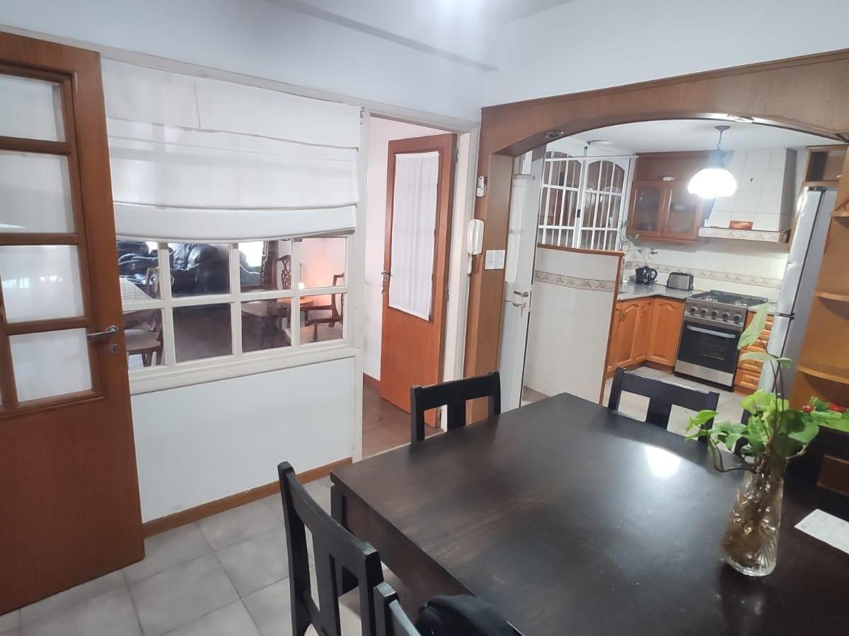 Casa Tipo Chalet 5 Ambientes con Jardin y Cochera en Venta 4