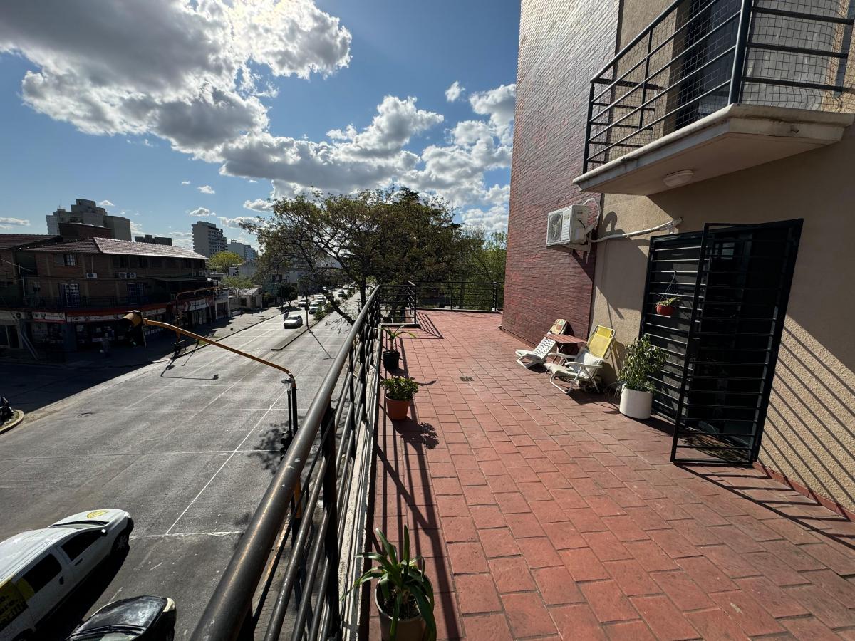 Departamento 3 Ambientes con Amplio Balcon Terraza y Doble Baulera en Venta 4
