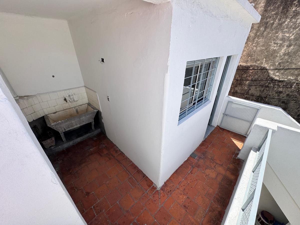 Casa Tipo PH 5 Ambientes con Patio y Amplia Terraza en Venta 2