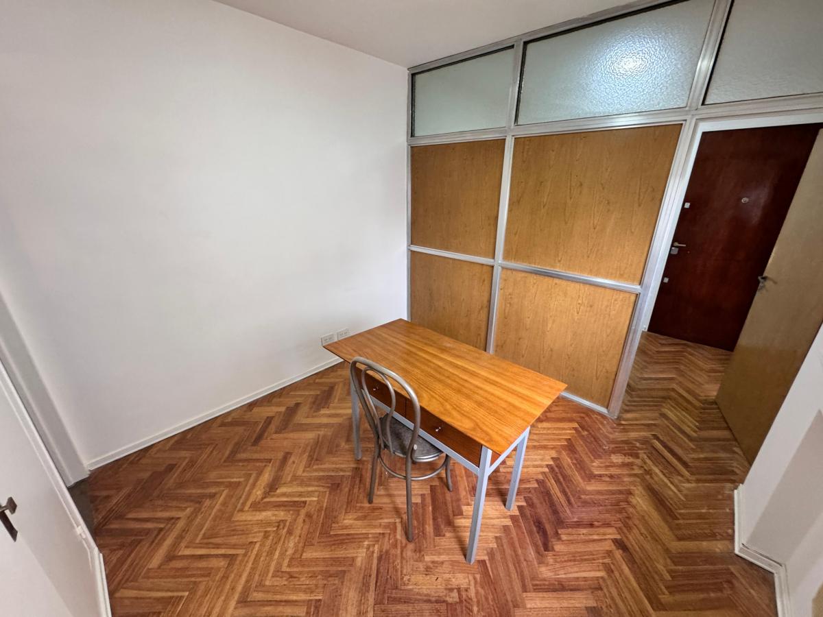 Departamento Monoambiente Refaccionado en Venta 5
