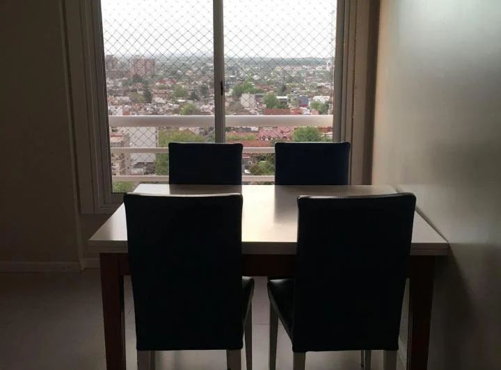 Departamento 4 ambientes con doble cochera  4